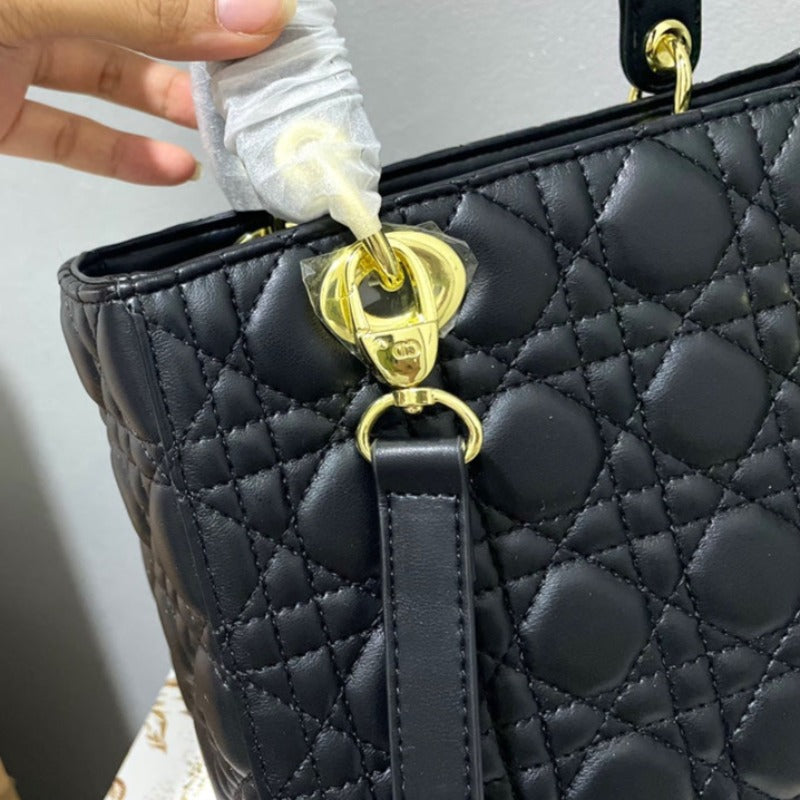 Lady Handbag Black/Gold Hardware