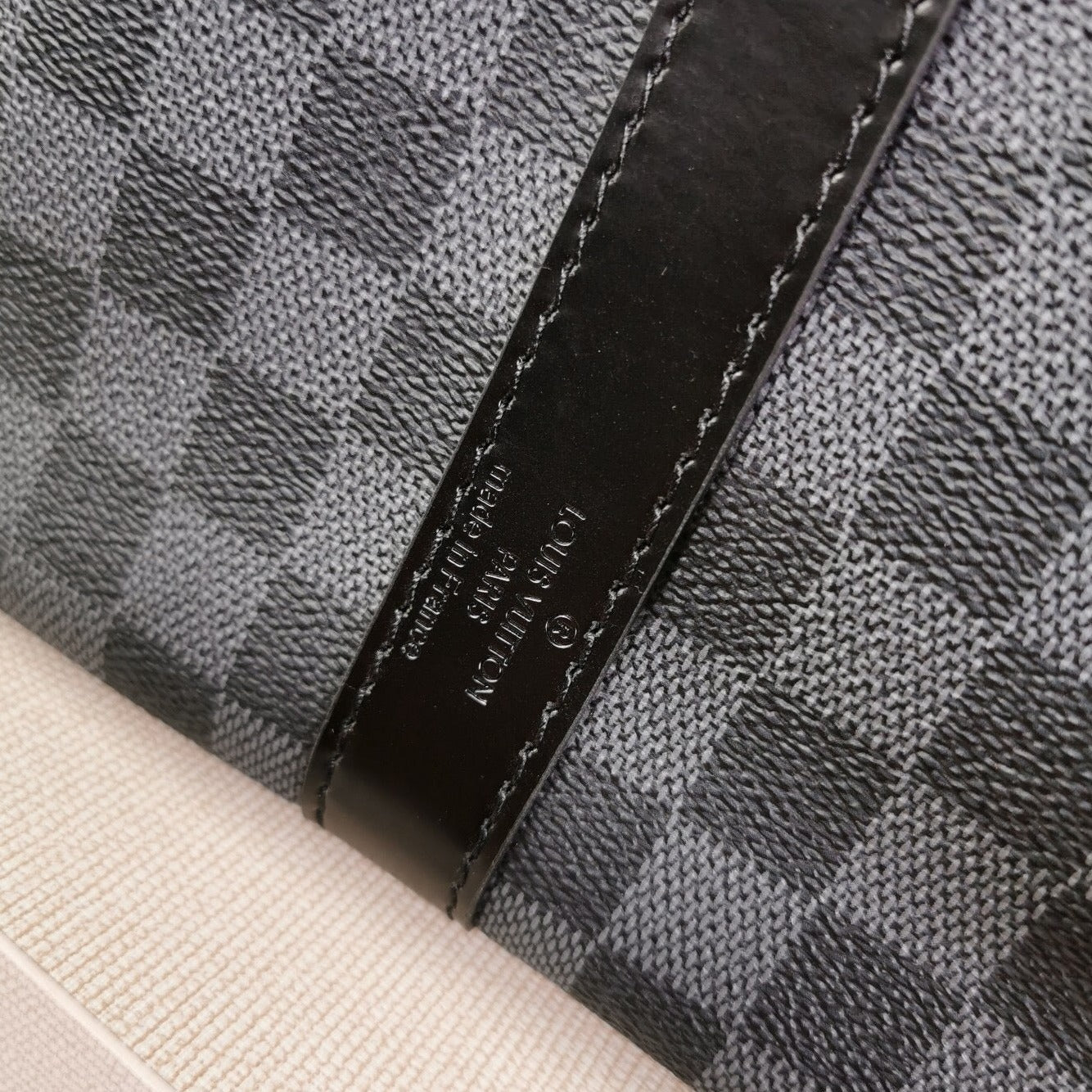 Travel Bag In Checkered Canvas Grey