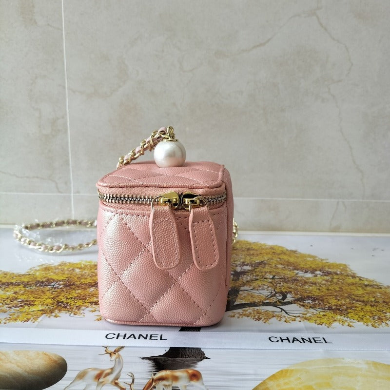 Iridescent Caviar Quilted Pearl Mini Vanity Case With Chain Light Pink