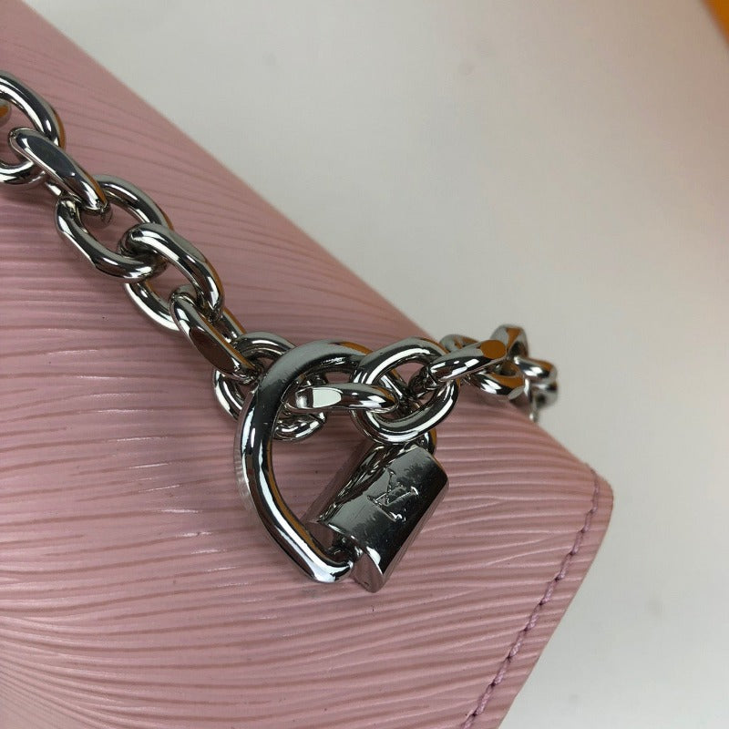 Twist Handbag With Chain Pink