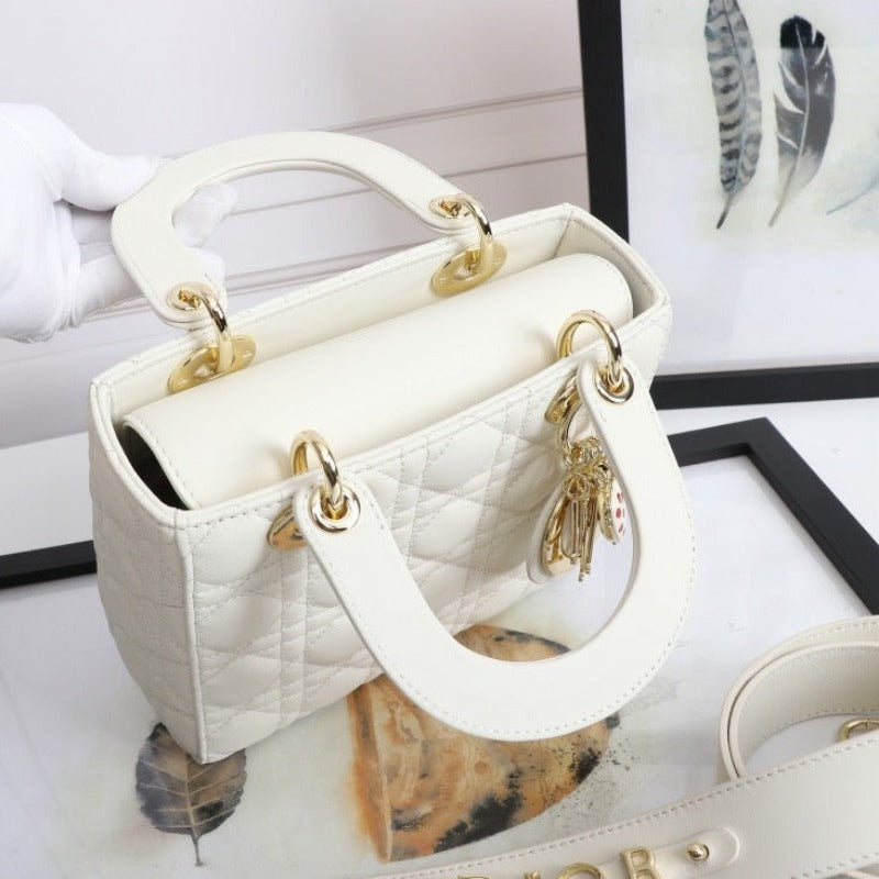 Lady Handbag White 1