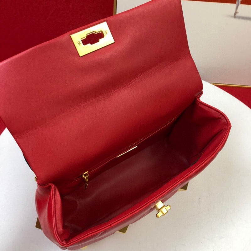 Rivet Shoulder Purses Bag With Chain Red