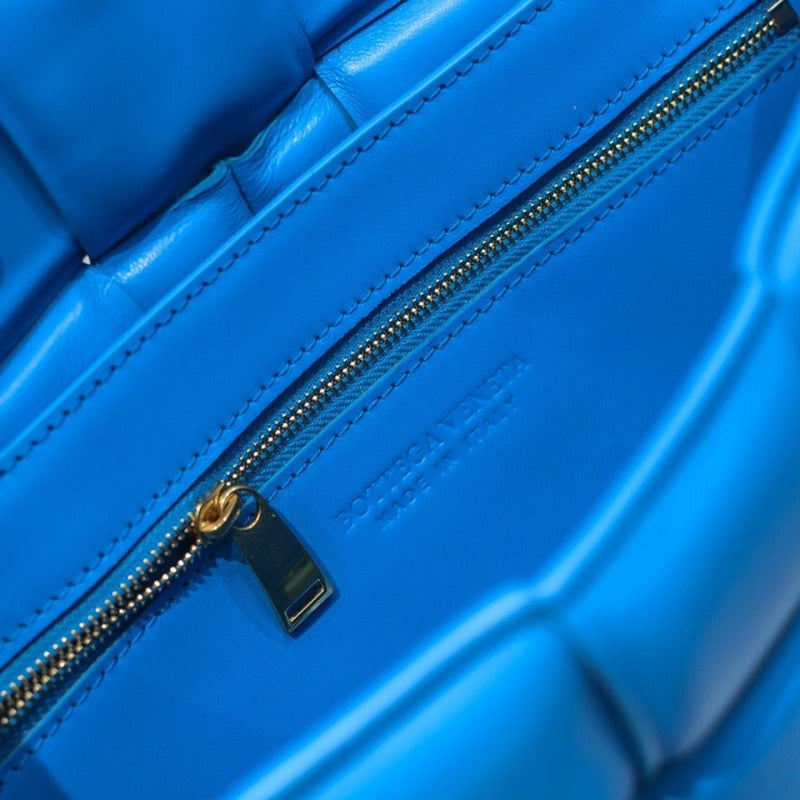Cassette Shoulder Chain Bag Sky Blue