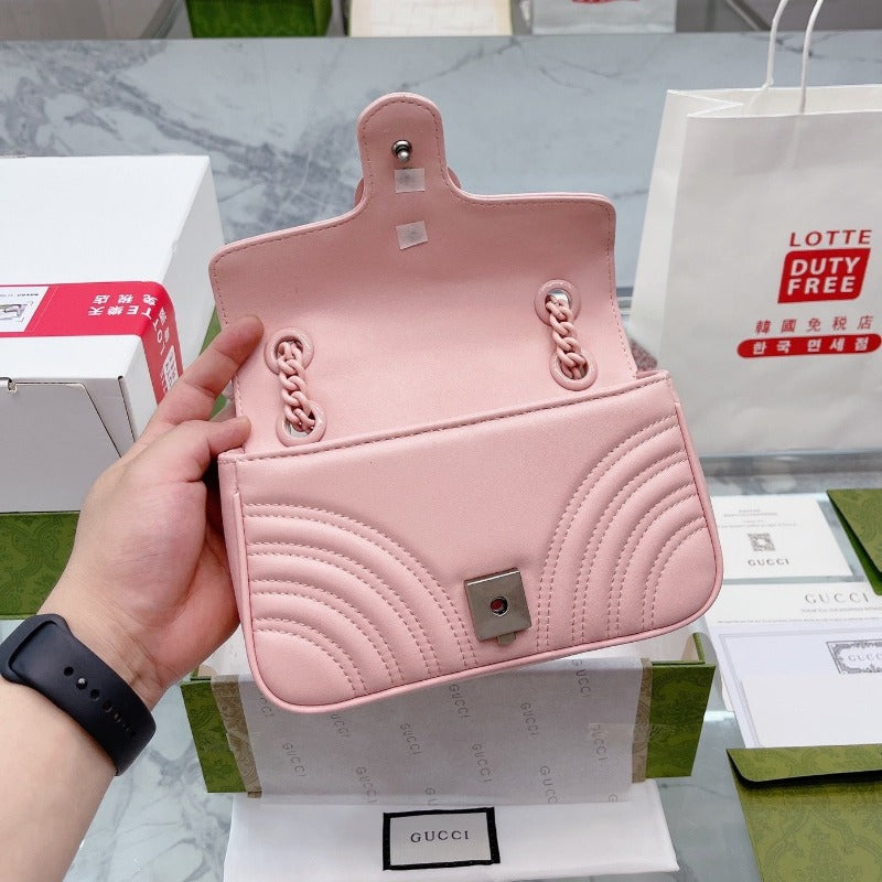 Marmont Shoulder Messenger Bag Ultra Pink
