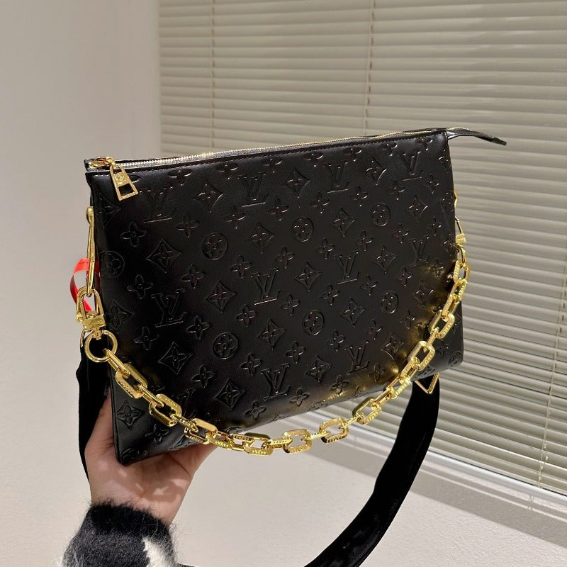 Coussin MM Black Leather Handbags