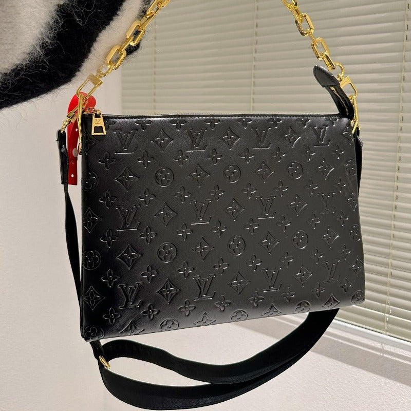 Coussin MM Black Leather Handbags